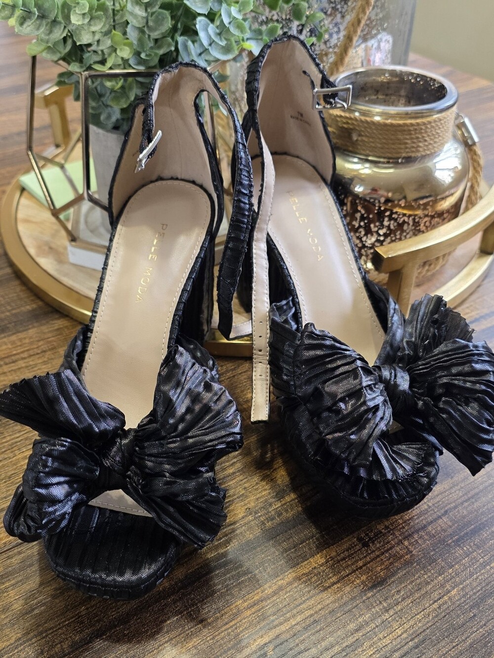 Pelle Moda Black Ruffled Bow Slingback Heels